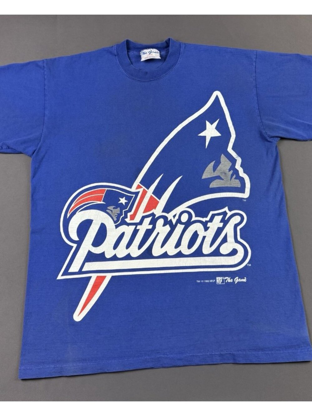 Rare Vintage 90s NFL New England Patriots Football The Game Large USA Made Tee